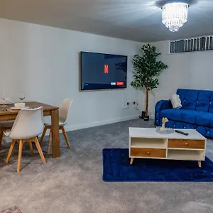 Apartment Basement Bliss Hideaway, Bradford (West Yorkshire)